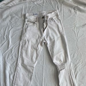 Gap white skinny jeans in 26P